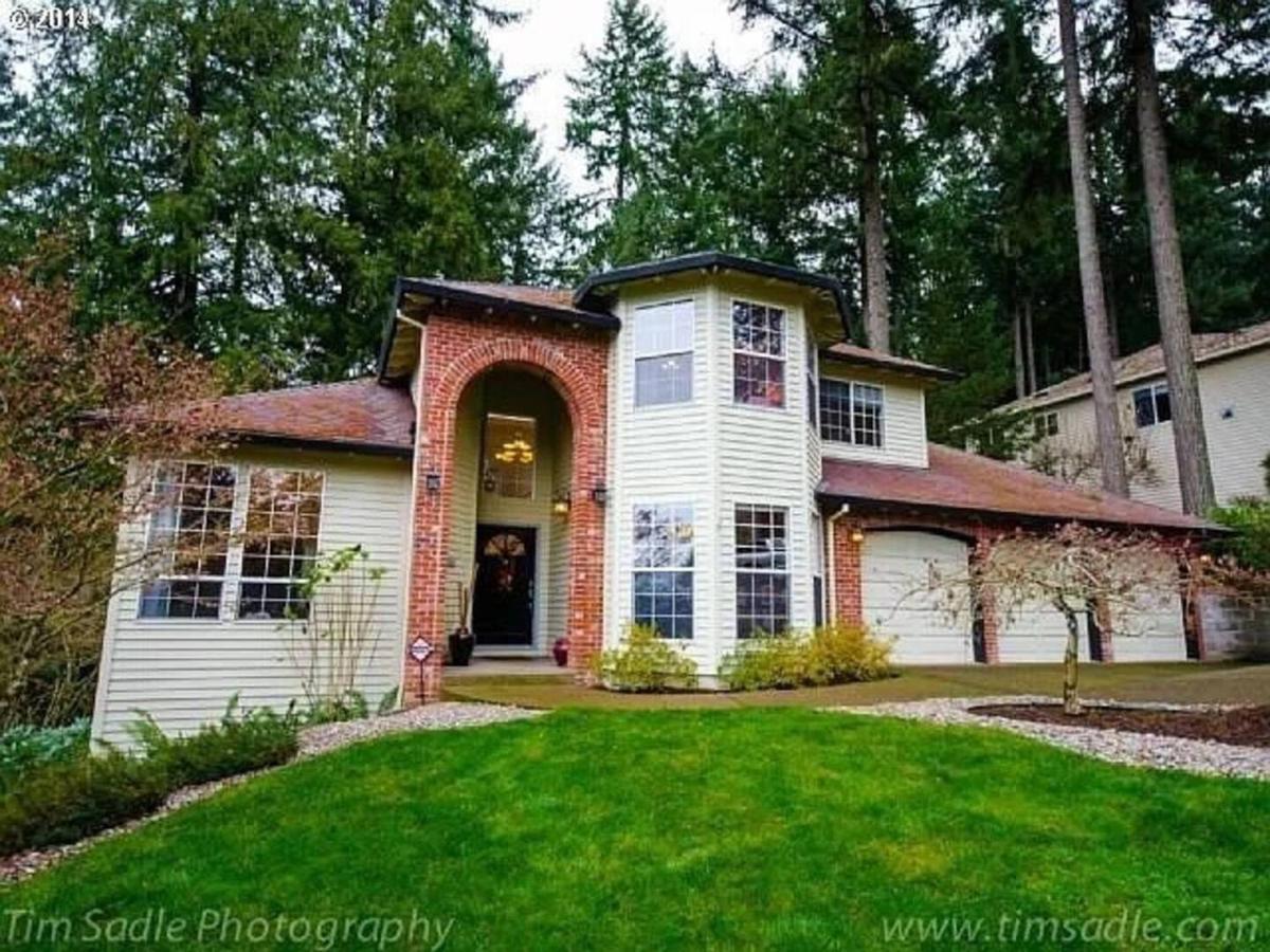 Forest & City Views - Near Portland, Nike & Intel Beaverton Exterior photo
